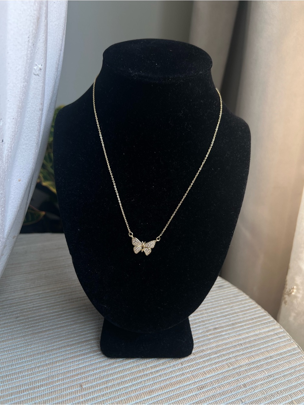 🩷-Gold pavé Butterfly Pendant Necklace